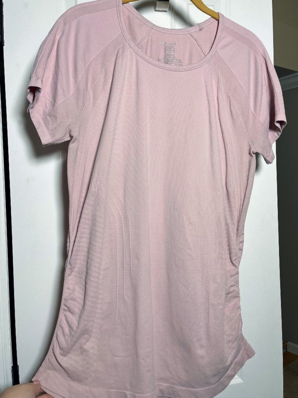 GAIAM Seamless Pink Short Sleeve Activewear Top XL Yoga Workout Gym